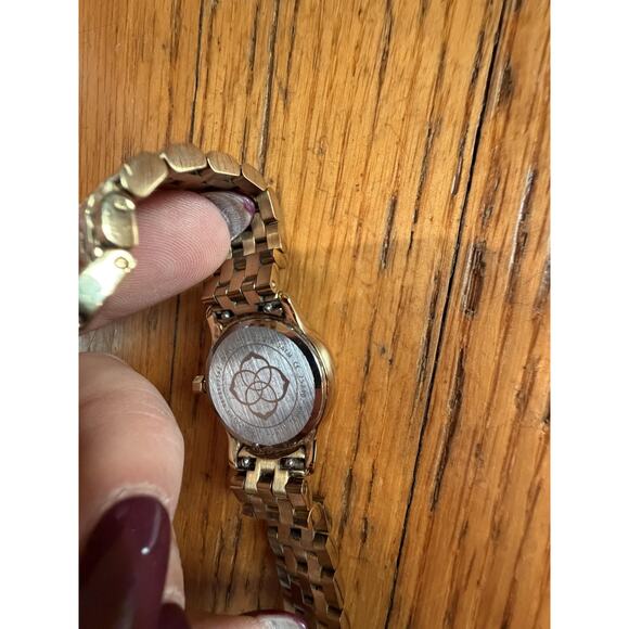 KENDRA SCOTT | ALEX GOLD TONE STAINLESS STEEL 28MM WATCH IVORY MOTHER OF PEARL - Picture 7 of 7